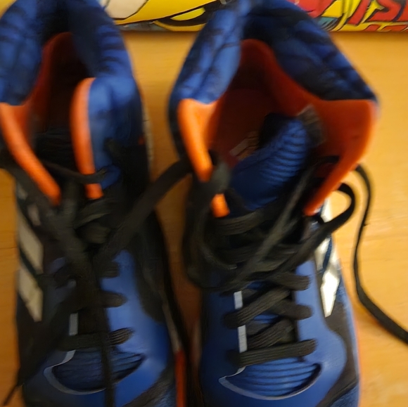 Adidas Boost Kristaps Porzingis - Picture 3 of 5